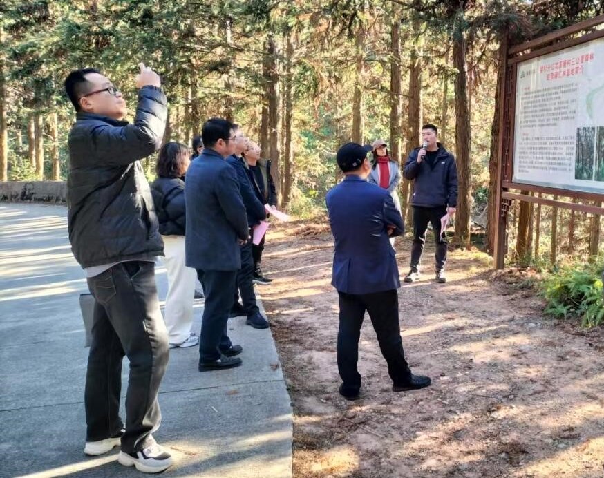 莆田市林業局一行至福建金森考察交流